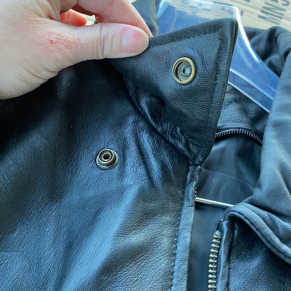 🎓$50/CollegeBlowoutSale📚-Reg$100-CustomSoftLeather jacket with fringe & rivets - Picture 7 of 9